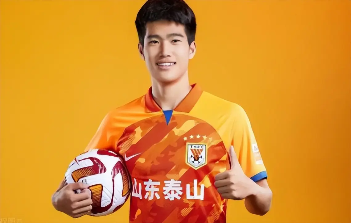 纯新人吕焯, 毛伟杰