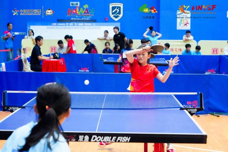 近两百名选, 分为, 乓球的热爱