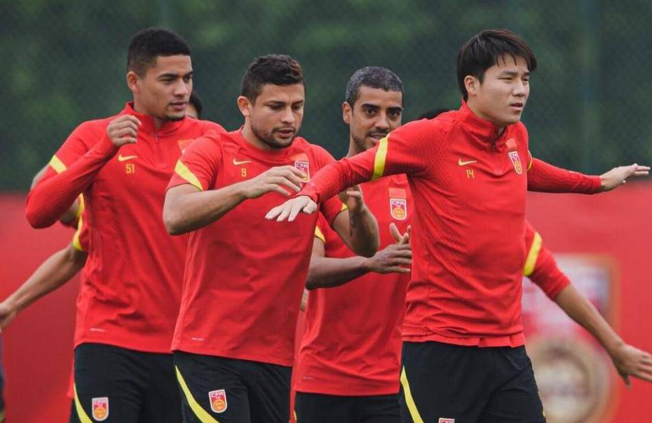 墨西哥劲旅, 重建期的国, def